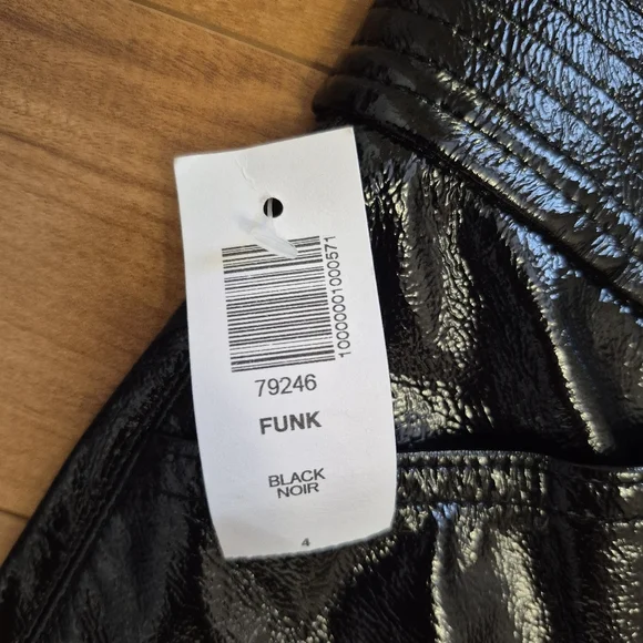 NWT Wilfred Aritzia Women's Edgy 'Funk' Black Faux Leather Pant Size 4 - Picture 4 of 8